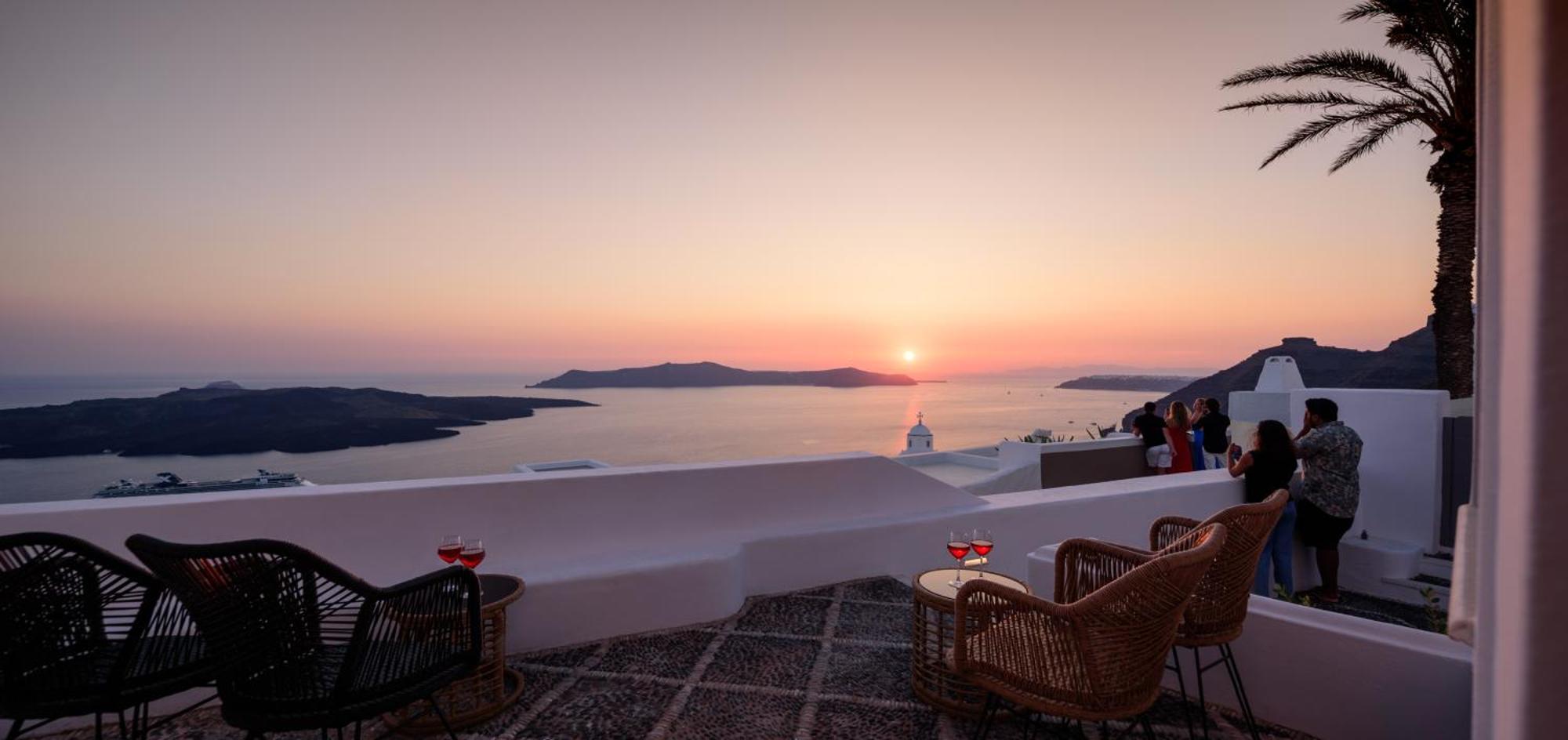 Anemos Family Suites Φηρά Εξωτερικό φωτογραφία