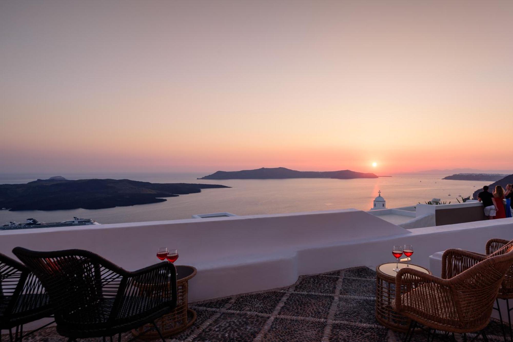 Anemos Family Suites Φηρά Εξωτερικό φωτογραφία