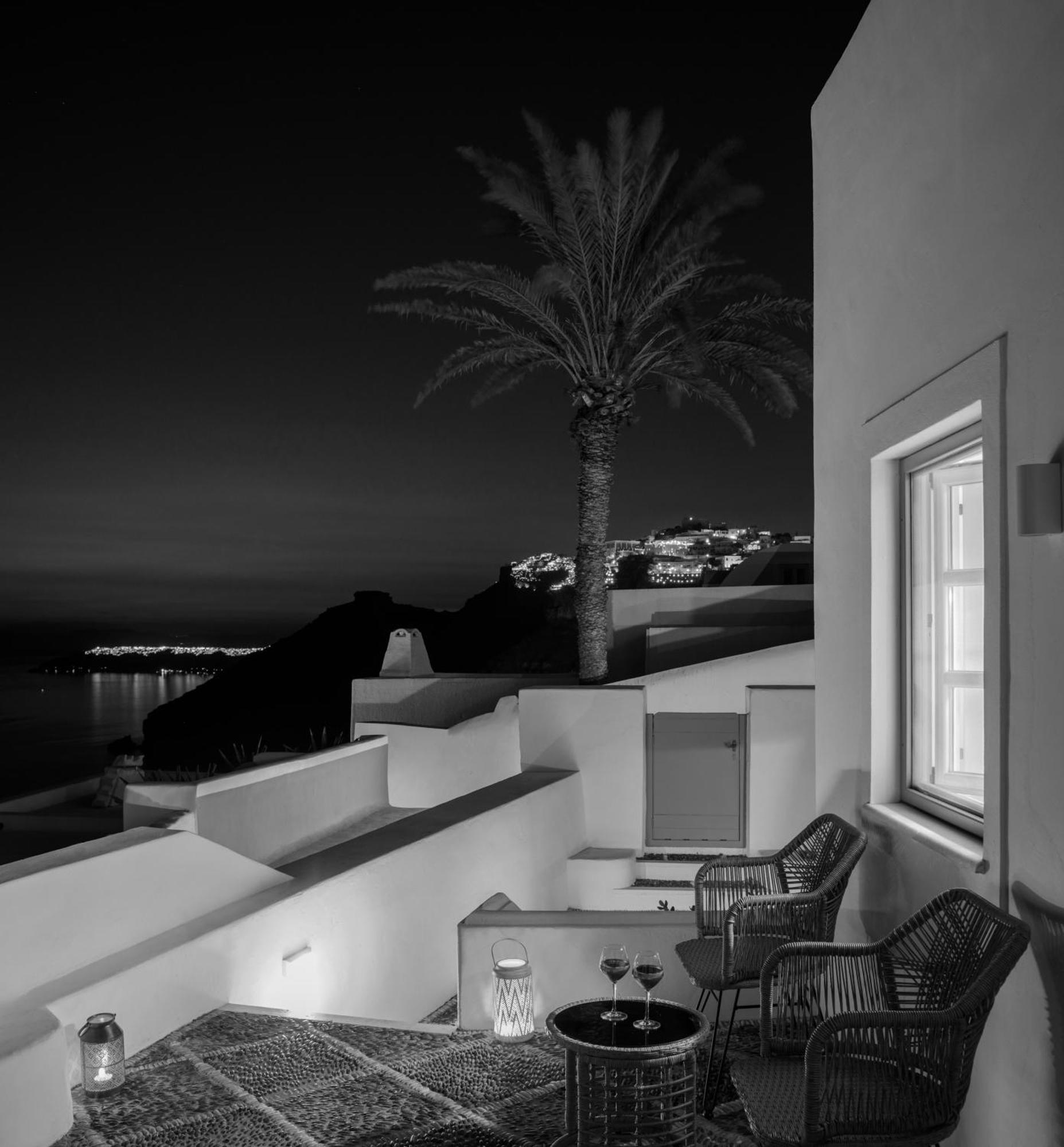 Anemos Family Suites Φηρά Εξωτερικό φωτογραφία