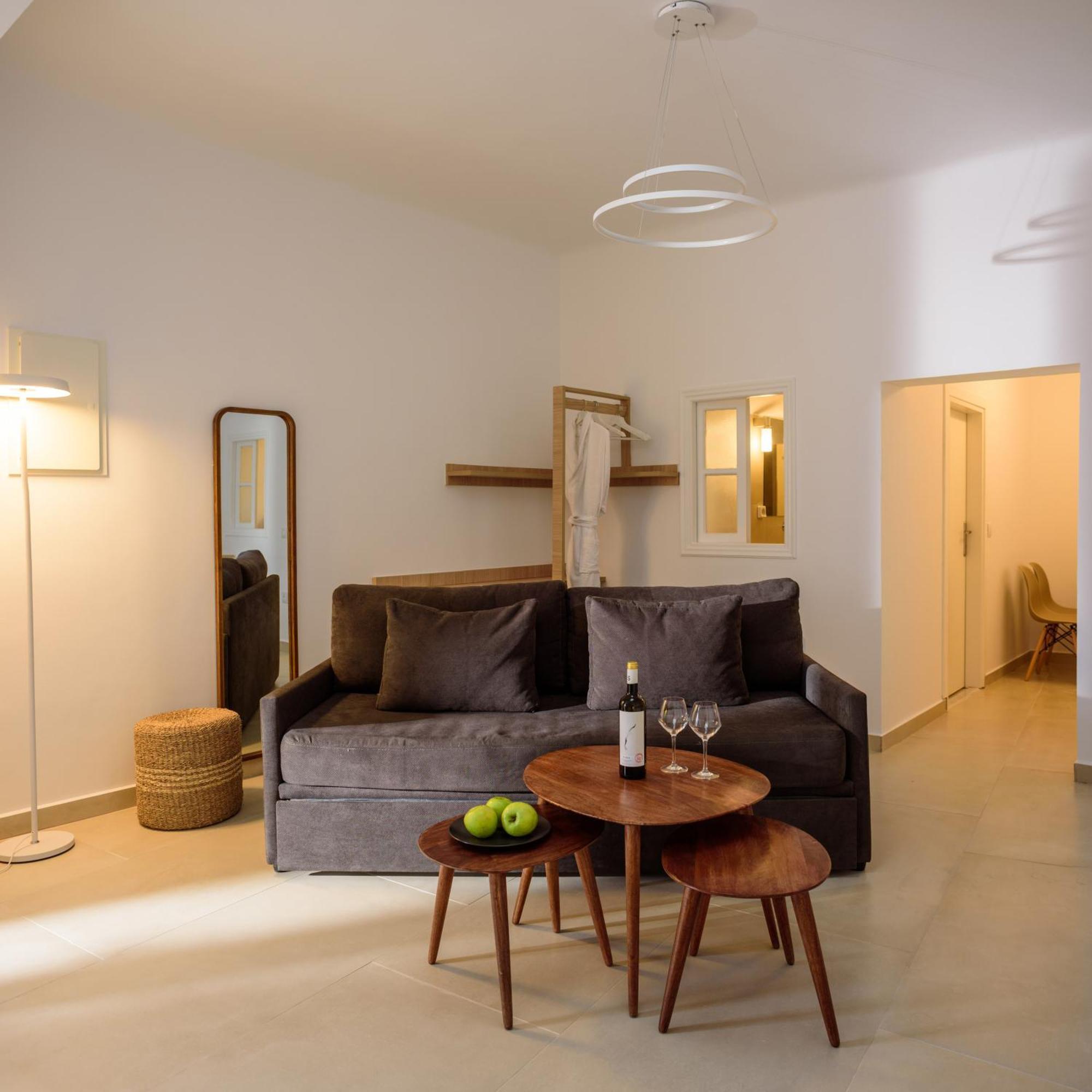 Anemos Family Suites Φηρά Εξωτερικό φωτογραφία