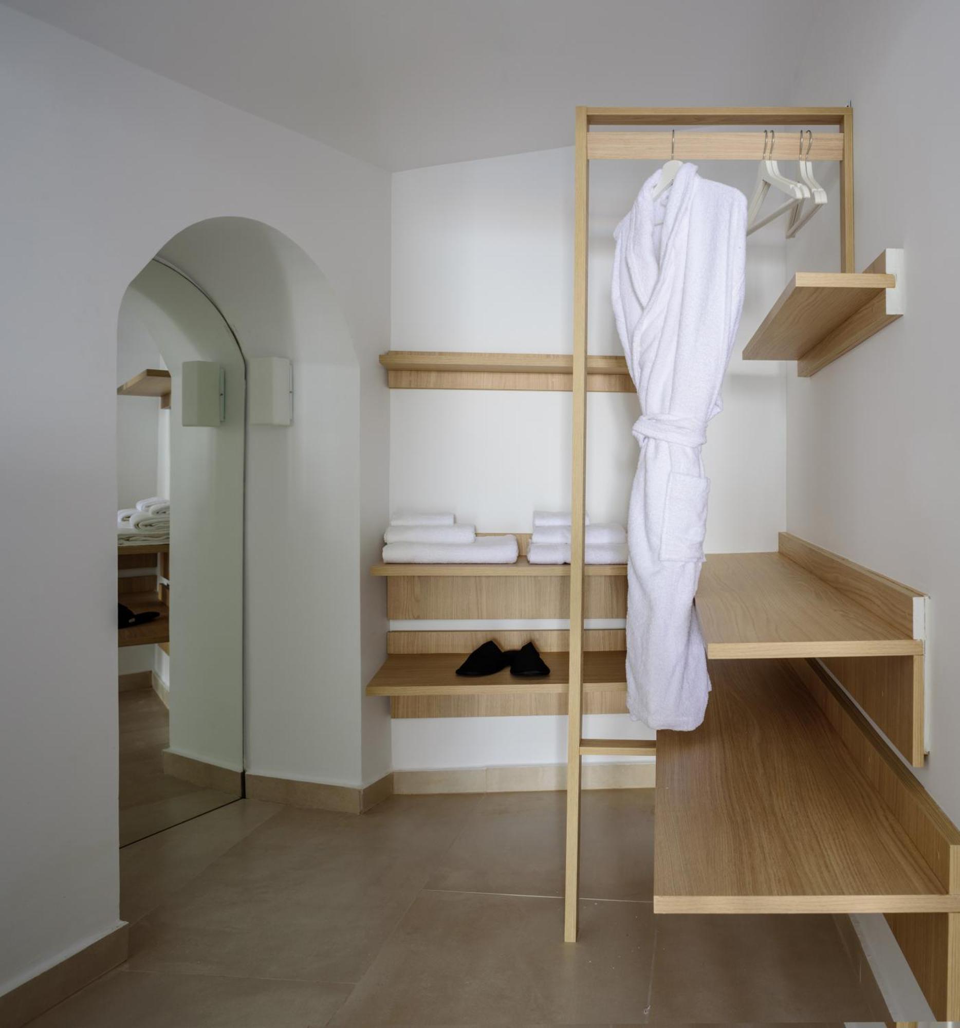 Anemos Family Suites Φηρά Εξωτερικό φωτογραφία